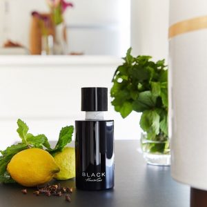 A timeless classic, blended with fresh fruits, spices, and mint #Perfumania #DestinationFragrance perfumania