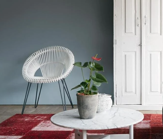 Chair White