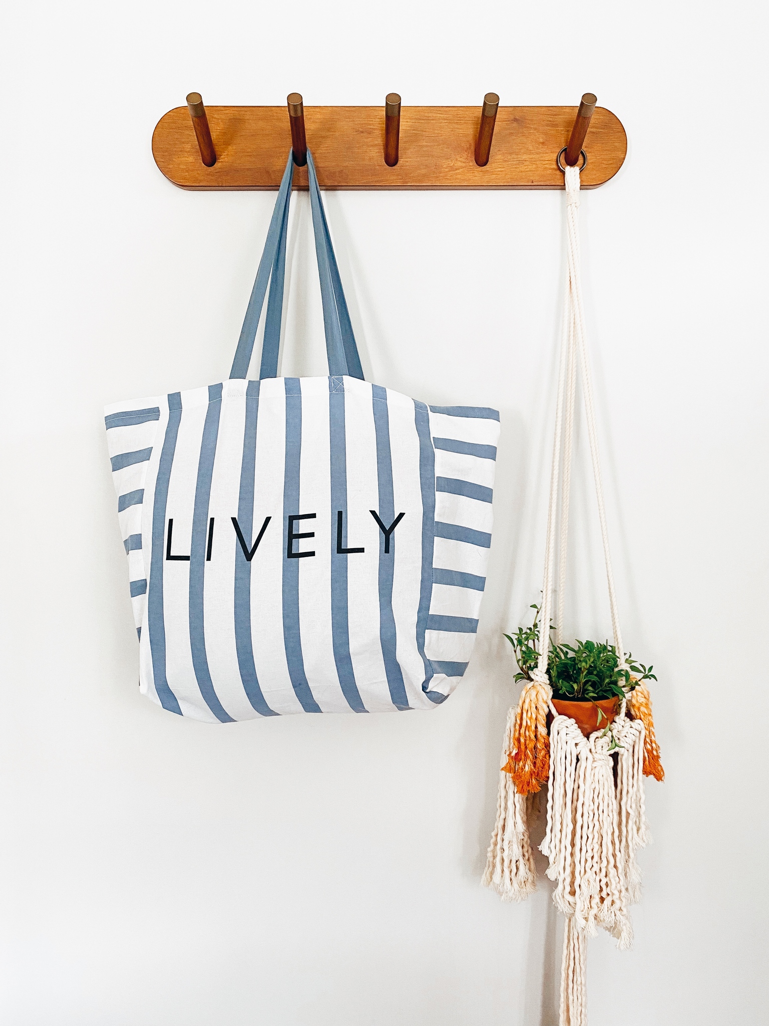 Shoulder bag